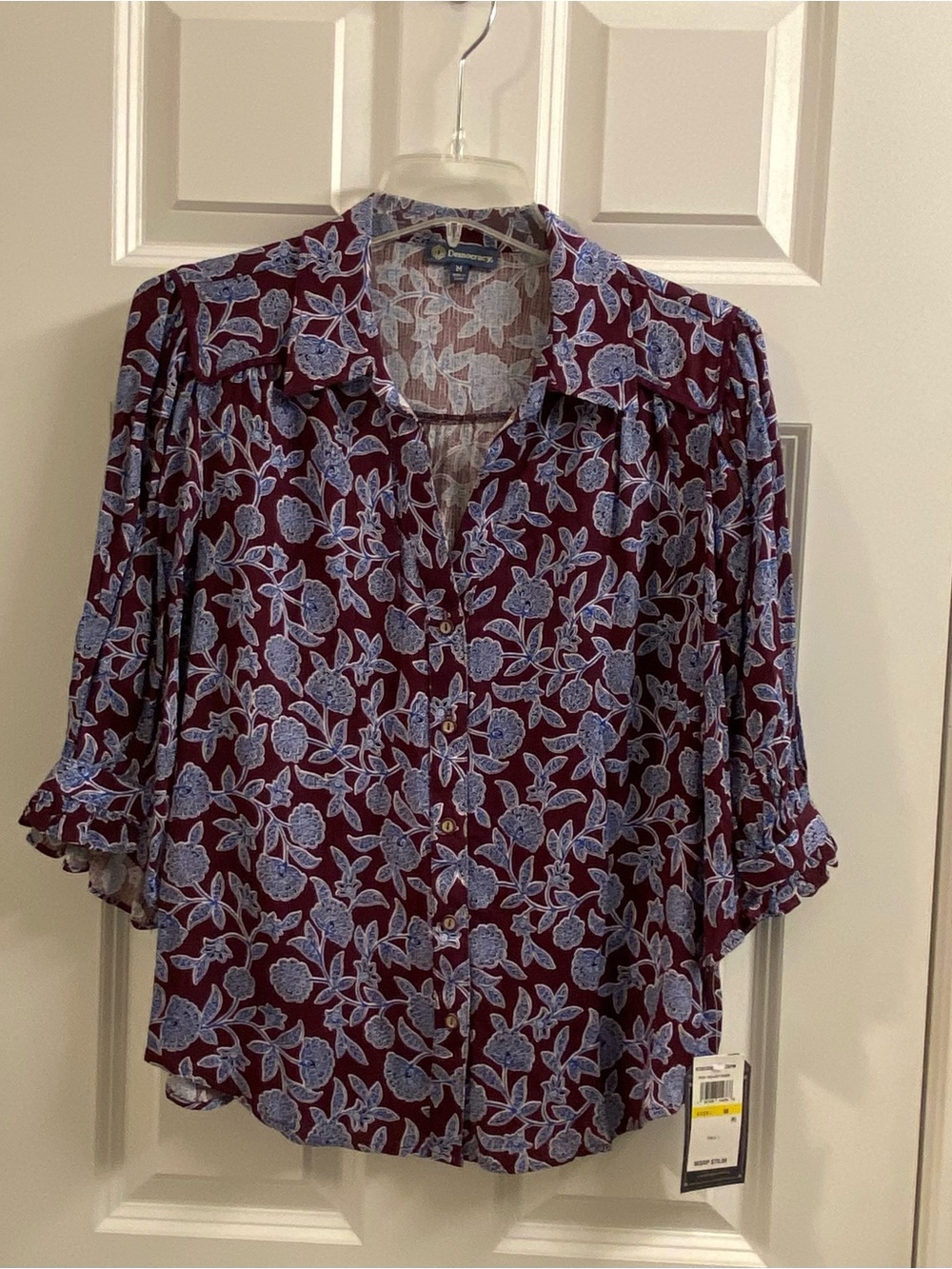 NWT Women's Democracy Medium Button Up Shirt Blouse Burgundy Blue 3/4 Sleeve Top - Picture 3 of 10